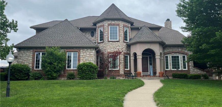 6905 N Charleston Drive, Kansas City, MO 64119