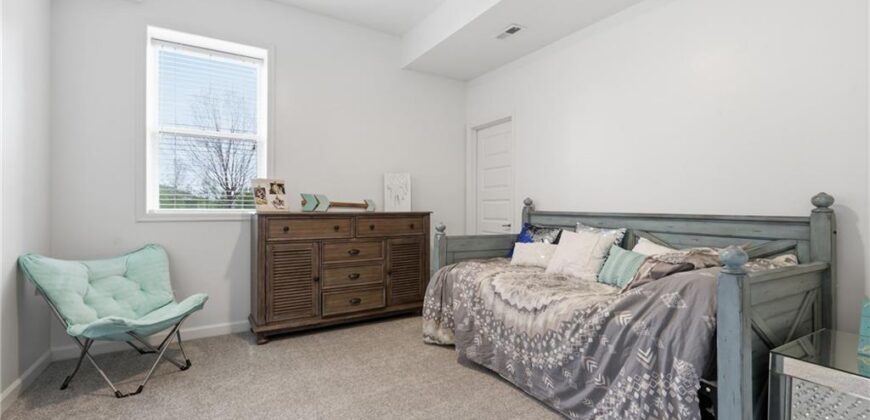 10512 N Euclid Avenue, Kansas City, MO 64155