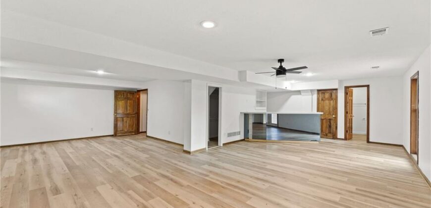 7912 N Olive Street, Kansas City, MO 64118