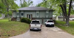 7310 NW 76th Terrace, Kansas City, MO 64152