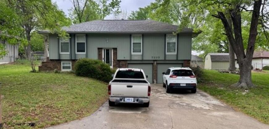 7310 NW 76th Terrace, Kansas City, MO 64152