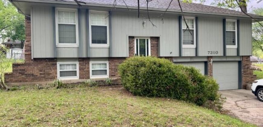 7310 NW 76th Terrace, Kansas City, MO 64152