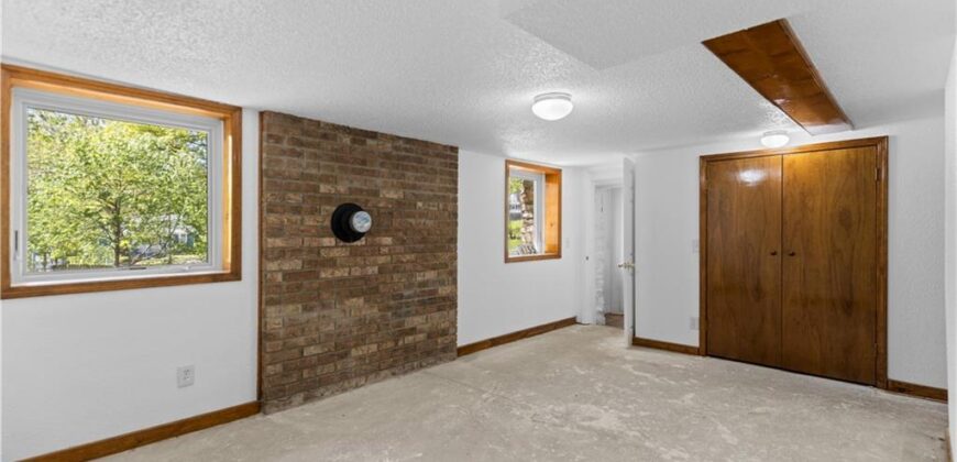 4135 NE Kelsey Road, Kansas City, MO 64116