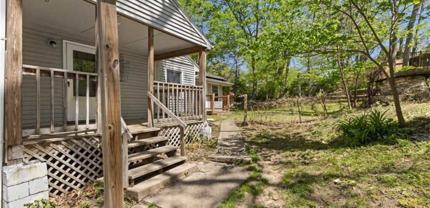 4135 NE Kelsey Road, Kansas City, MO 64116