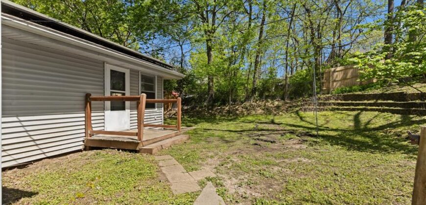 4135 NE Kelsey Road, Kansas City, MO 64116