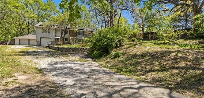 4135 NE Kelsey Road, Kansas City, MO 64116