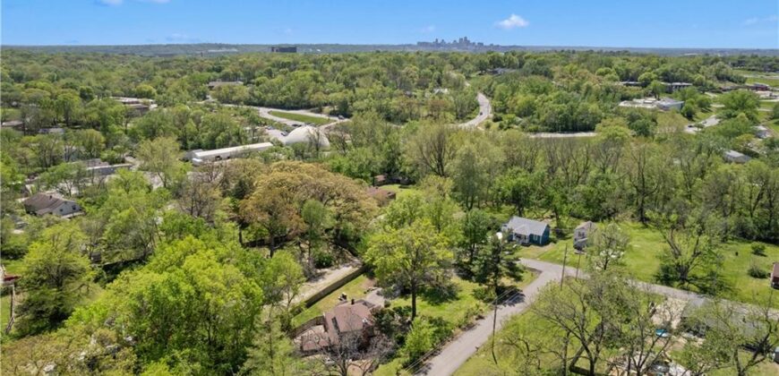 4135 NE Kelsey Road, Kansas City, MO 64116