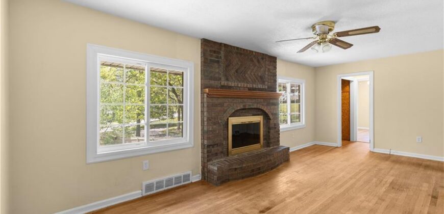 4135 NE Kelsey Road, Kansas City, MO 64116