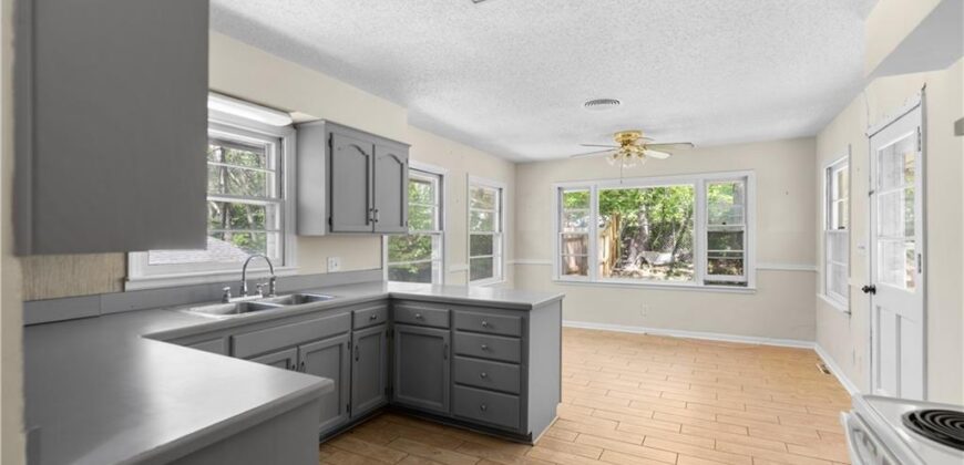 4135 NE Kelsey Road, Kansas City, MO 64116