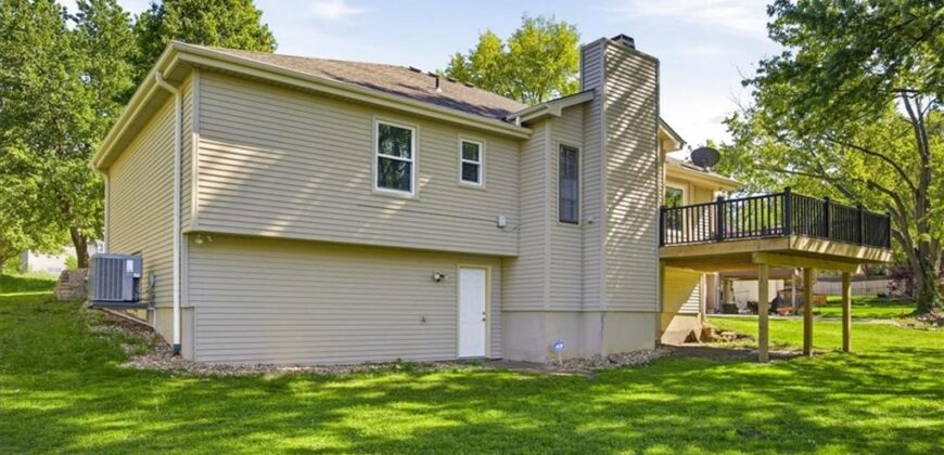 6816 Jason Smith Court, Gladstone, MO 64118