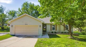 6816 Jason Smith Court, Gladstone, MO 64118