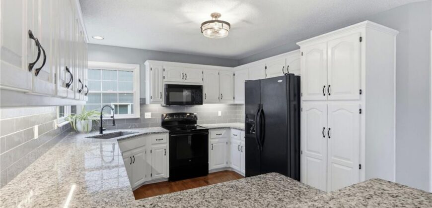 7511 N Palmer Avenue, Kansas City, MO 64158