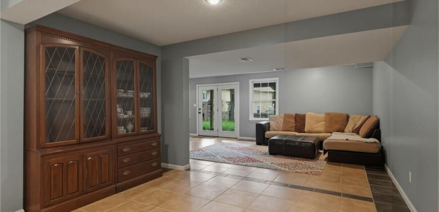 7511 N Palmer Avenue, Kansas City, MO 64158
