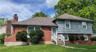 7617 NW Milrey Drive, Kansas City, MO 64152