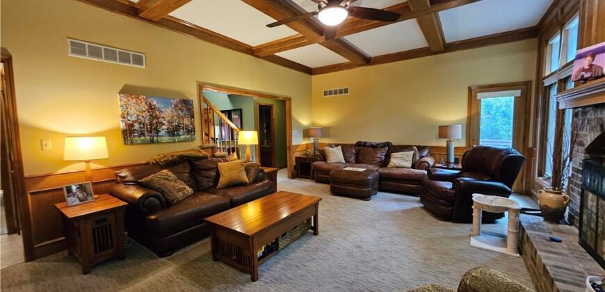 1509 Wynbrick Drive, Liberty, MO 64068