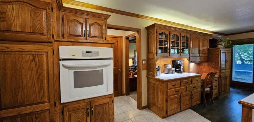 1509 Wynbrick Drive, Liberty, MO 64068