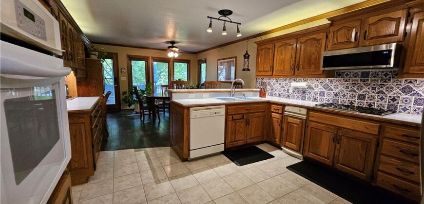 1509 Wynbrick Drive, Liberty, MO 64068