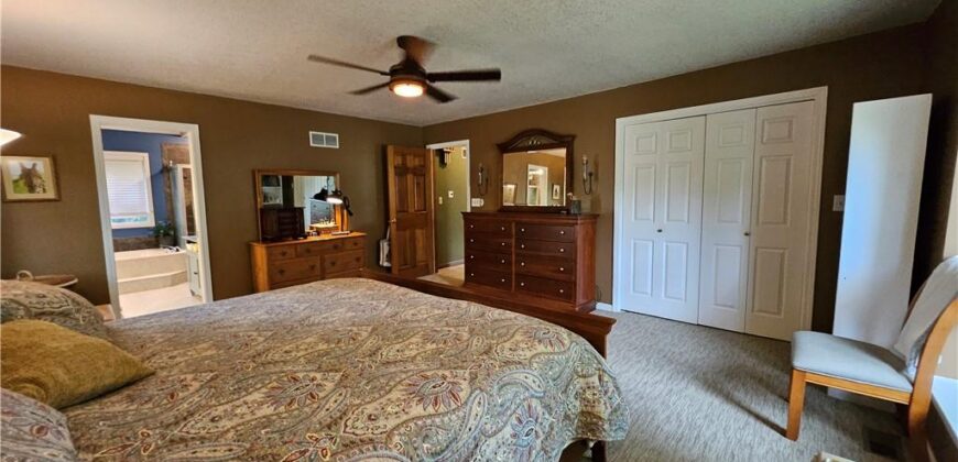 1509 Wynbrick Drive, Liberty, MO 64068