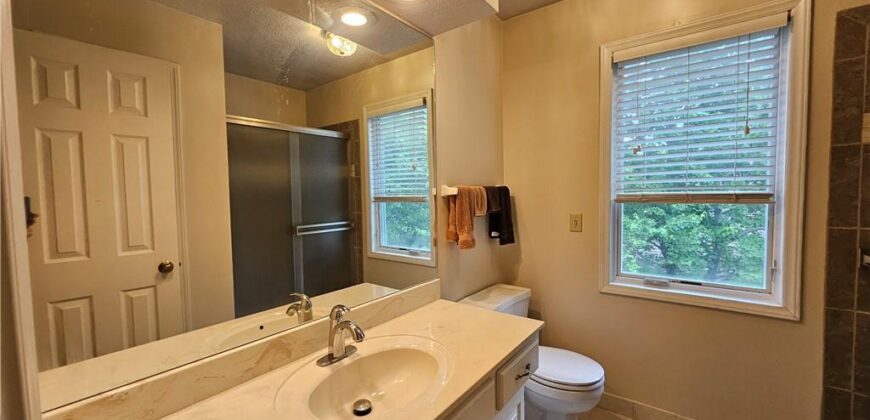1509 Wynbrick Drive, Liberty, MO 64068
