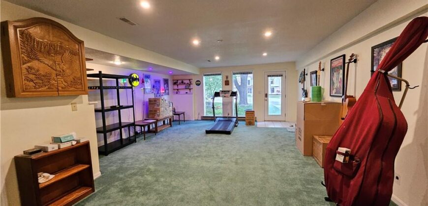 1509 Wynbrick Drive, Liberty, MO 64068