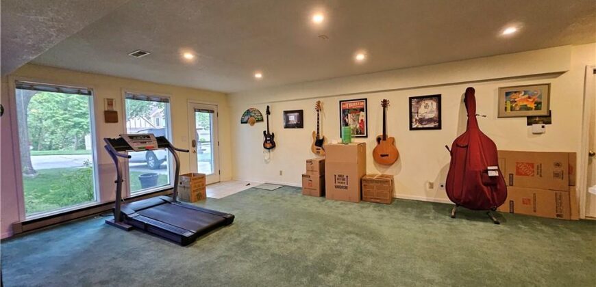 1509 Wynbrick Drive, Liberty, MO 64068