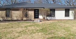 6832 NW Pleasant View Drive, Parkville, MO 64152
