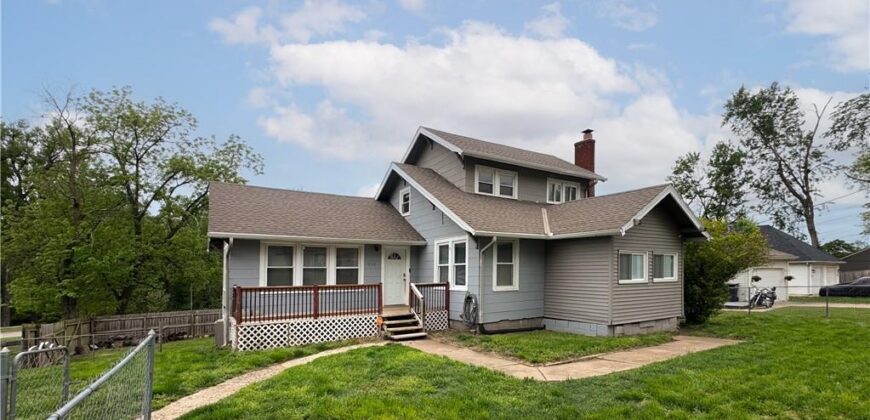 4144 NE Winn Road, Kansas City, MO 64117
