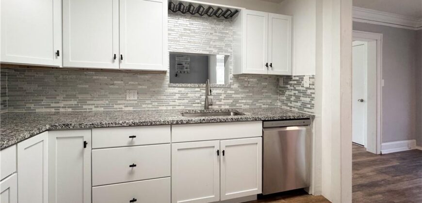 4144 NE Winn Road, Kansas City, MO 64117