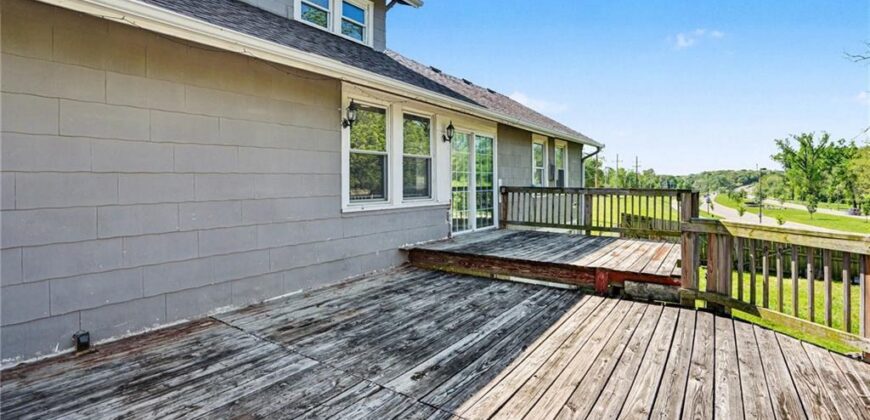 4144 NE Winn Road, Kansas City, MO 64117