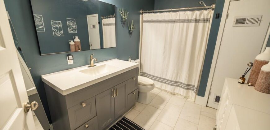 205 S Mill Street, Smithville, MO 64089