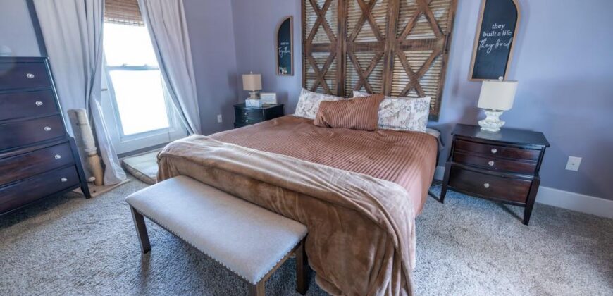 205 S Mill Street, Smithville, MO 64089