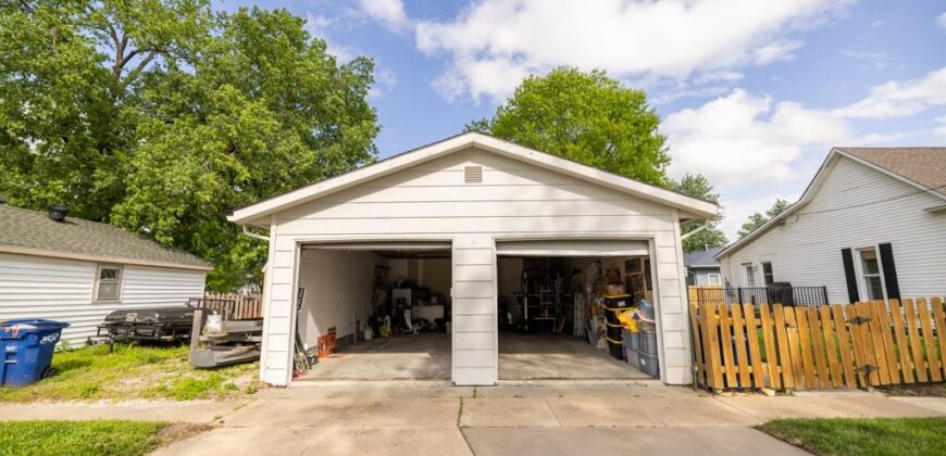 205 S Mill Street, Smithville, MO 64089