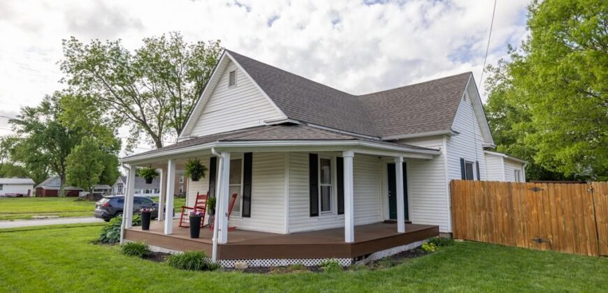 205 S Mill Street, Smithville, MO 64089