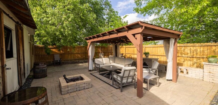 205 S Mill Street, Smithville, MO 64089