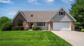 1720 Paddock Drive, Kearney, MO 64060