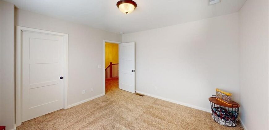 5612 NW 96th Street, Kansas City, MO 64154
