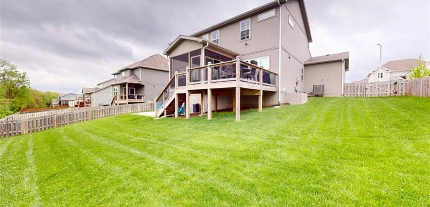 5612 NW 96th Street, Kansas City, MO 64154