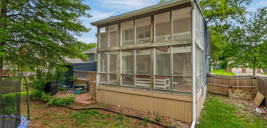 7209 N Woodland Avenue, Gladstone, MO 64118