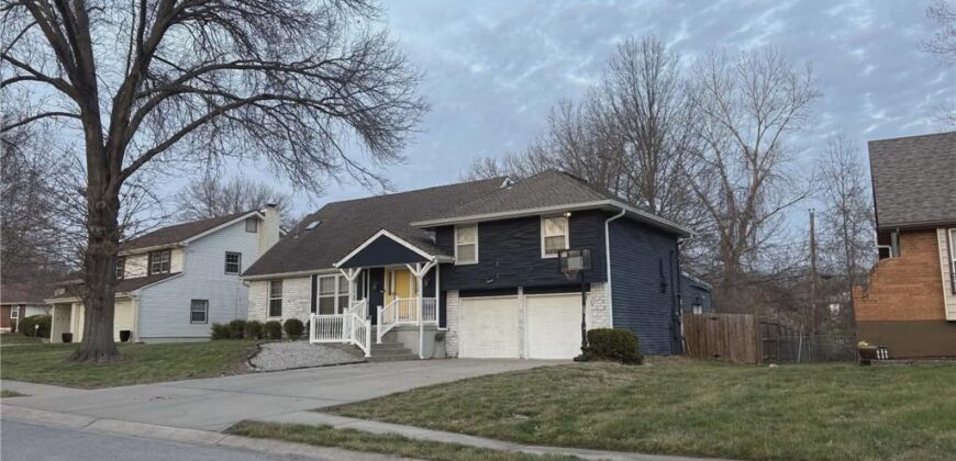 7209 N Woodland Avenue, Gladstone, MO 64118