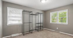 6155 NE Circle View Drive, Kansas City, MO 64118