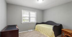 6155 NE Circle View Drive, Kansas City, MO 64118
