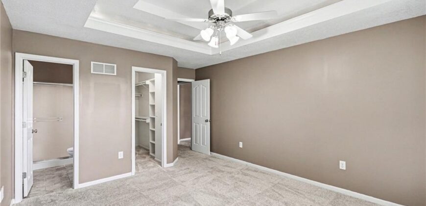 10208 N Spruce Avenue, Kansas City, MO 64156
