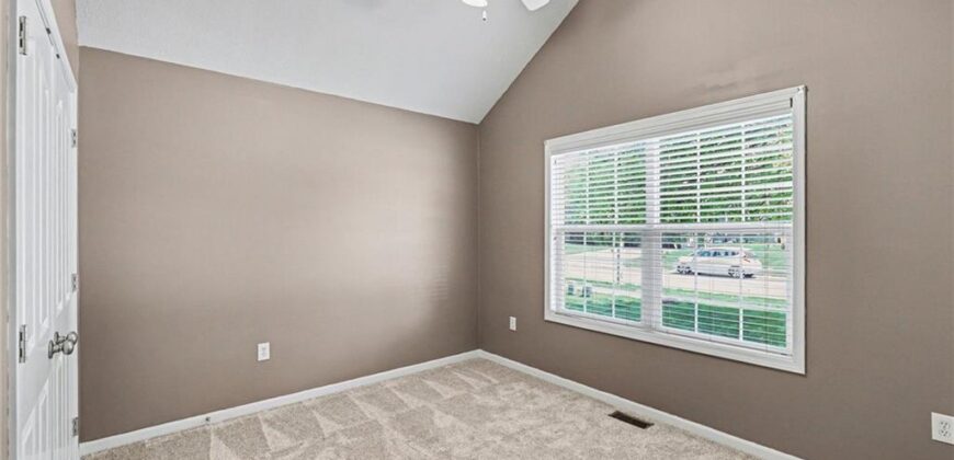 10208 N Spruce Avenue, Kansas City, MO 64156