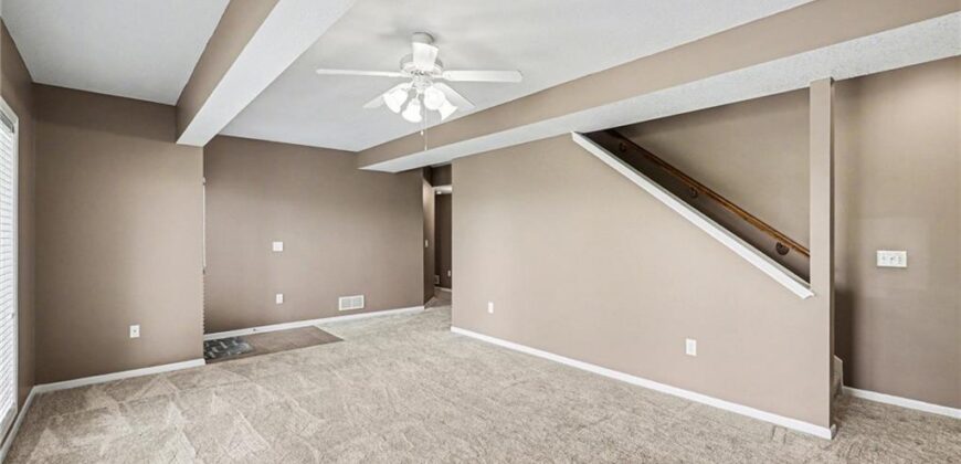 10208 N Spruce Avenue, Kansas City, MO 64156