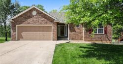 10208 N Spruce Avenue, Kansas City, MO 64156