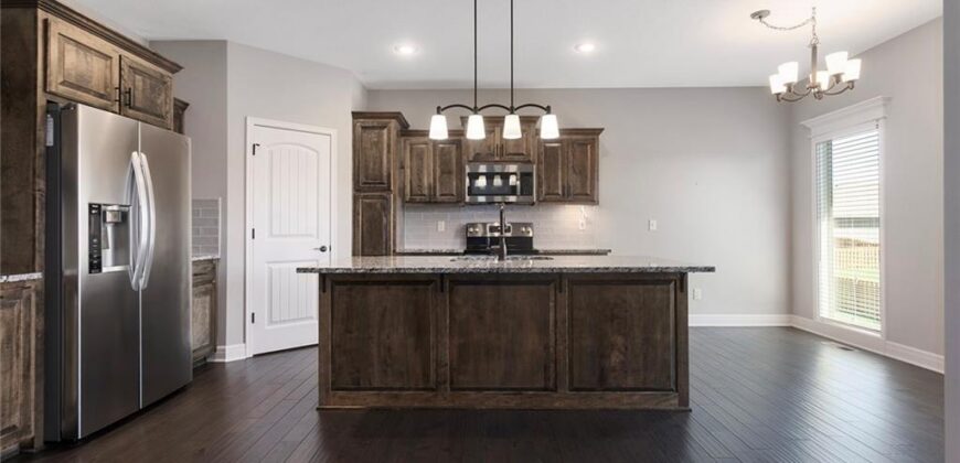 10823 N Corrington Avenue, Kansas City, MO 64156