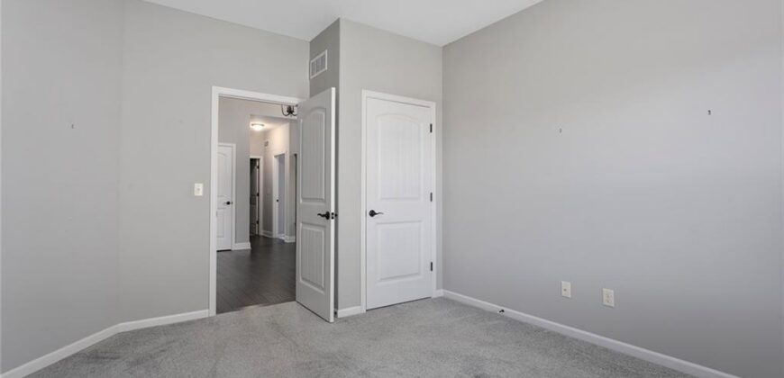 10823 N Corrington Avenue, Kansas City, MO 64156