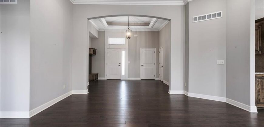 10823 N Corrington Avenue, Kansas City, MO 64156