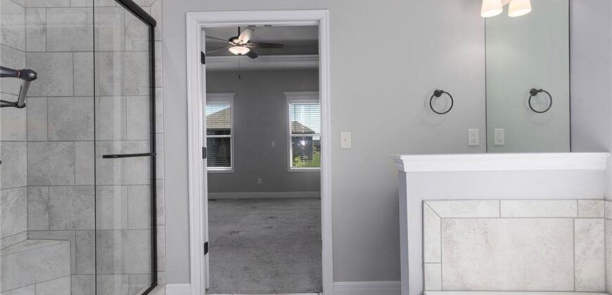 10823 N Corrington Avenue, Kansas City, MO 64156