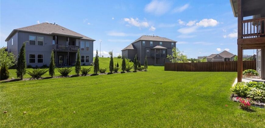10823 N Corrington Avenue, Kansas City, MO 64156
